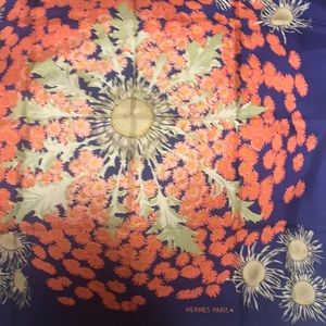 Hermès Silk Scarf Fleurs et Carlines 90 cm